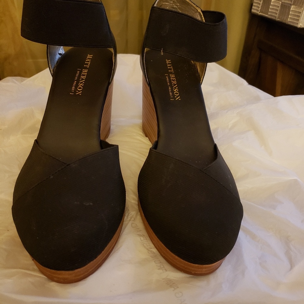 Matt Bernson-Leather and fabric hi heel shoe